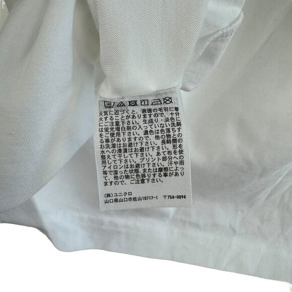 UNIQLO UT Sanrio Hello Kitty Japan Kawaii Graphic Print Short Sleeve T-Shirt XL - Picture 9 of 9